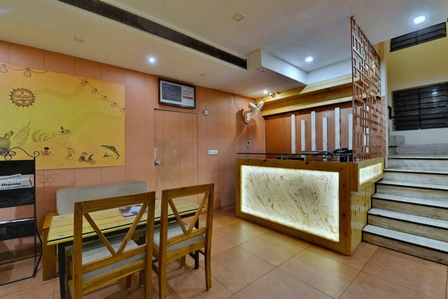 Hotel Kanishka Raipur  Exterior photo